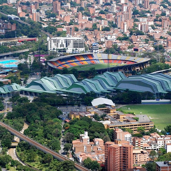 Volando en Helicóptero Medellín